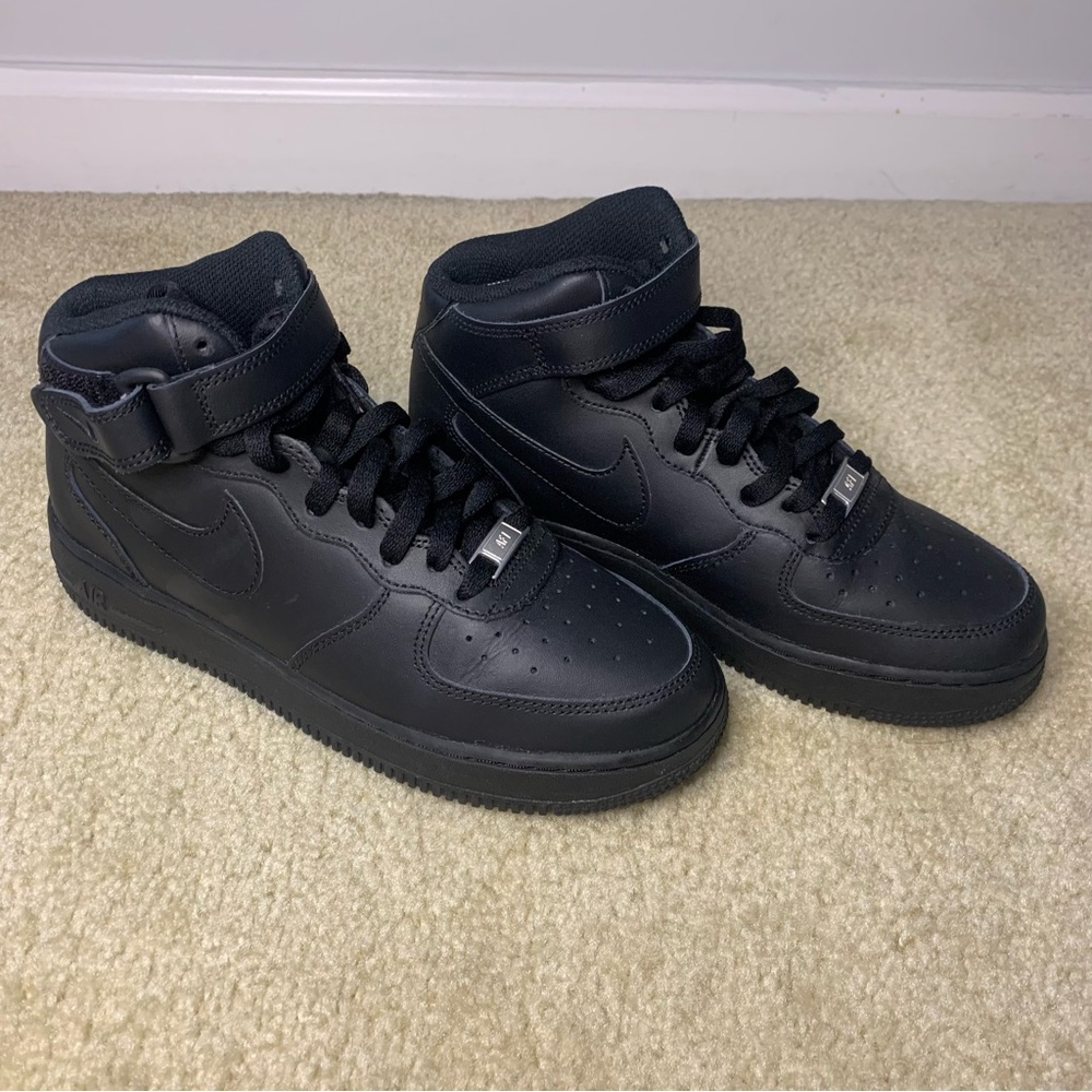 Nike Air Force 1 Black